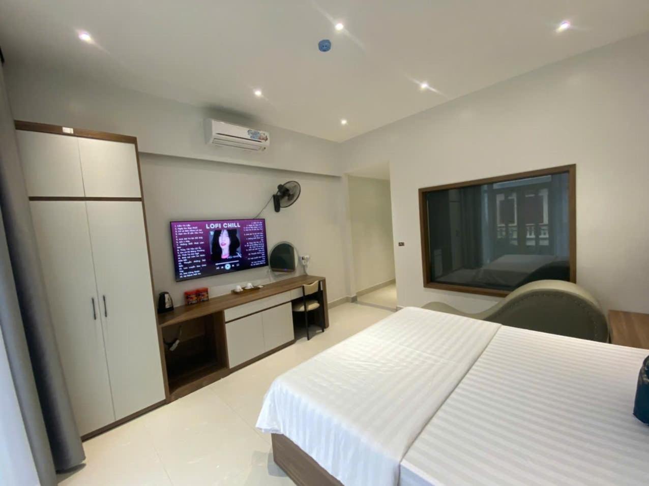 Hotel Nha Nghi Moonlight Hanoi